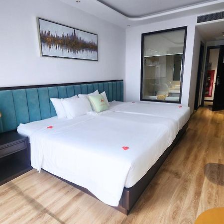 Cordial Grand Hotel Da Nang Beach Extérieur photo