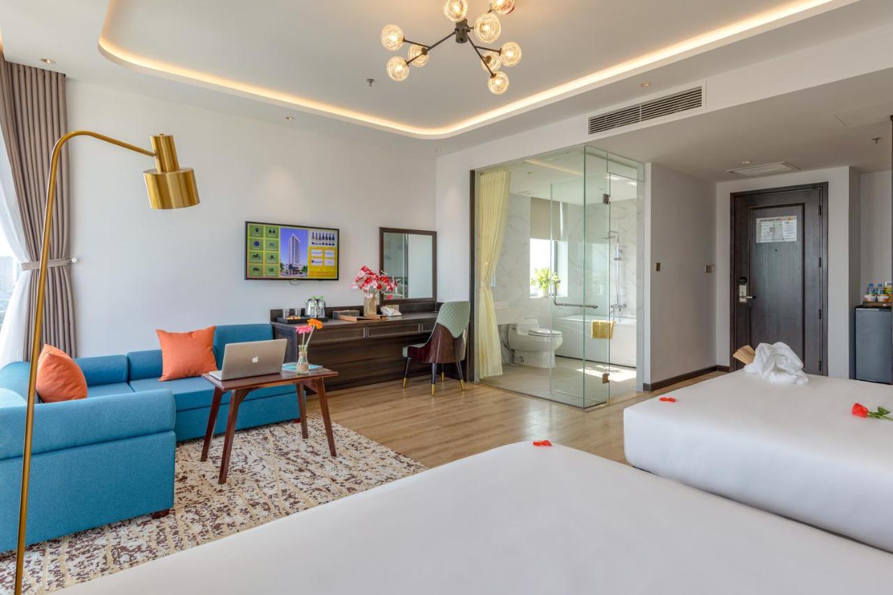 Cordial Grand Hotel Da Nang Beach Extérieur photo