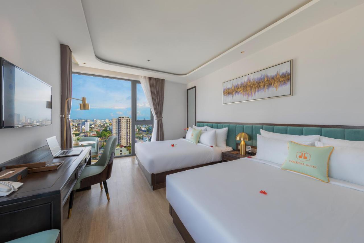 Cordial Grand Hotel Da Nang Beach Extérieur photo