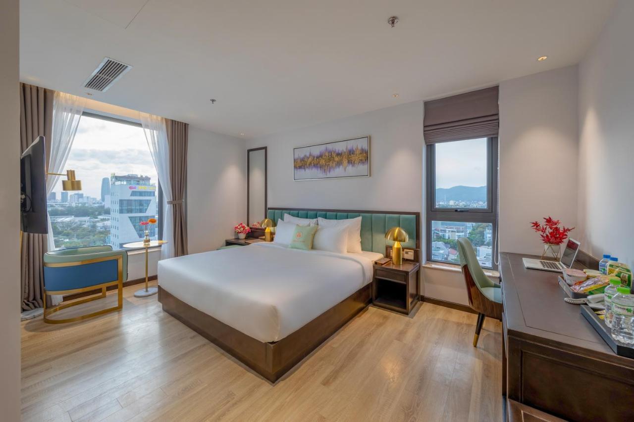 Cordial Grand Hotel Da Nang Beach Extérieur photo