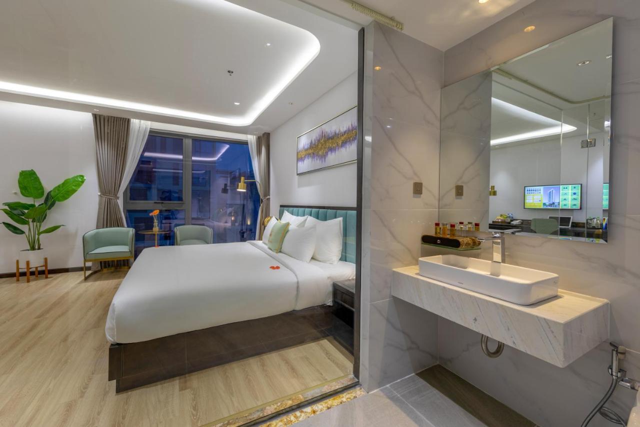 Cordial Grand Hotel Da Nang Beach Extérieur photo
