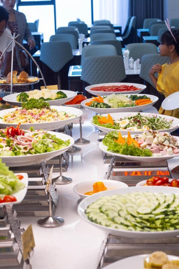 Cordial Grand Hotel Da Nang Beach Extérieur photo
