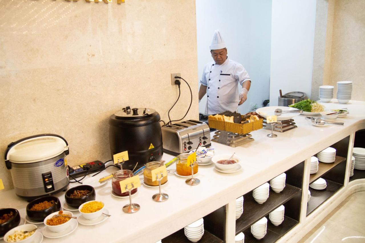 Cordial Grand Hotel Da Nang Beach Extérieur photo