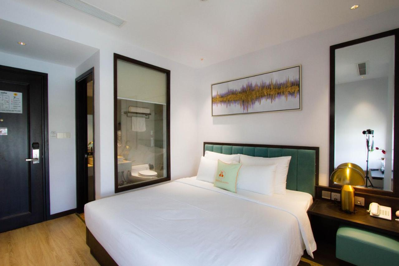 Cordial Grand Hotel Da Nang Beach Extérieur photo