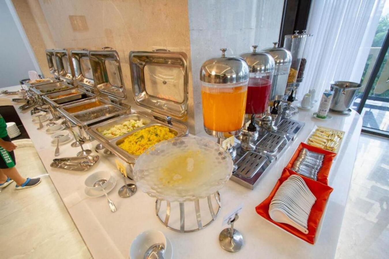 Cordial Grand Hotel Da Nang Beach Extérieur photo